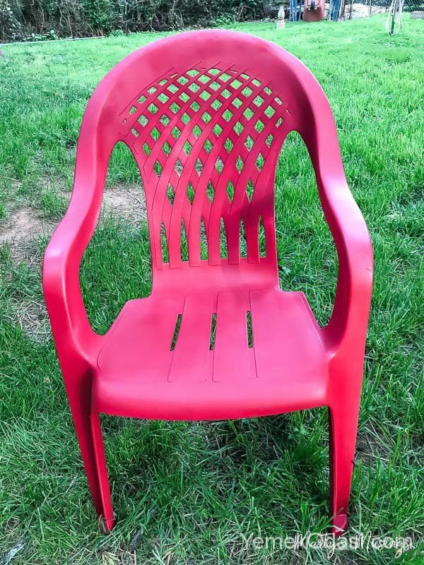 Plastik Sandalye Nasıl Boyanır